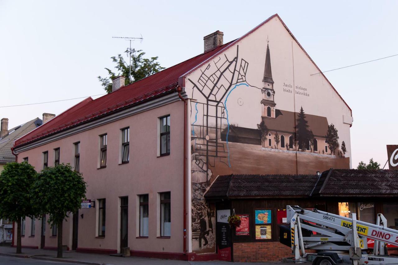 Old Town Apartment - Self Check In Voru Bagian luar foto